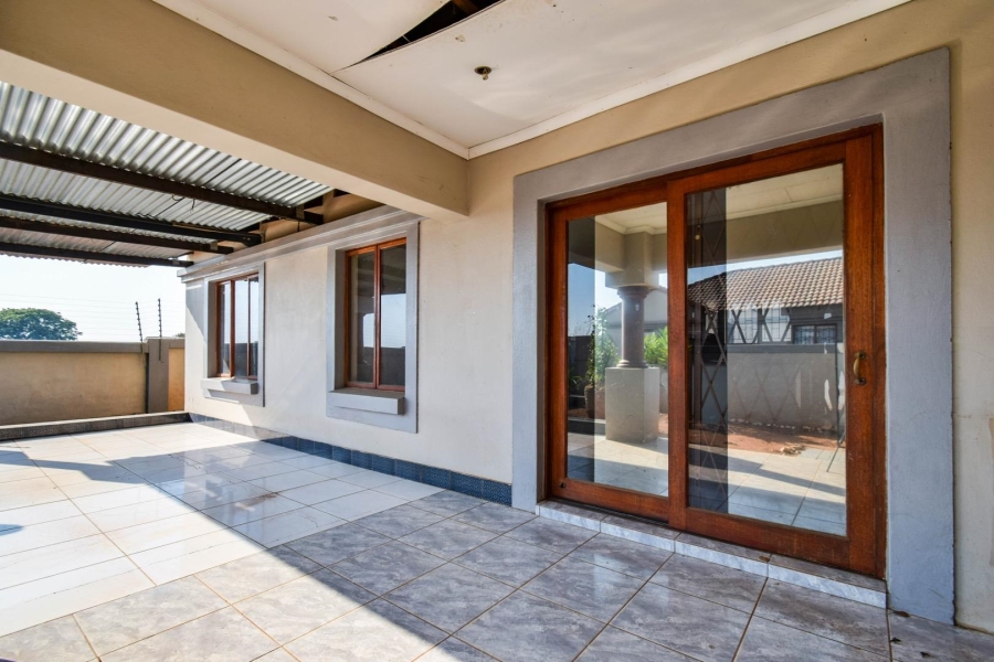 2 Bedroom Property for Sale in Willow Park Manor Gauteng