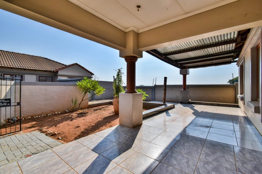 2 Bedroom Property for Sale in Willow Park Manor Gauteng
