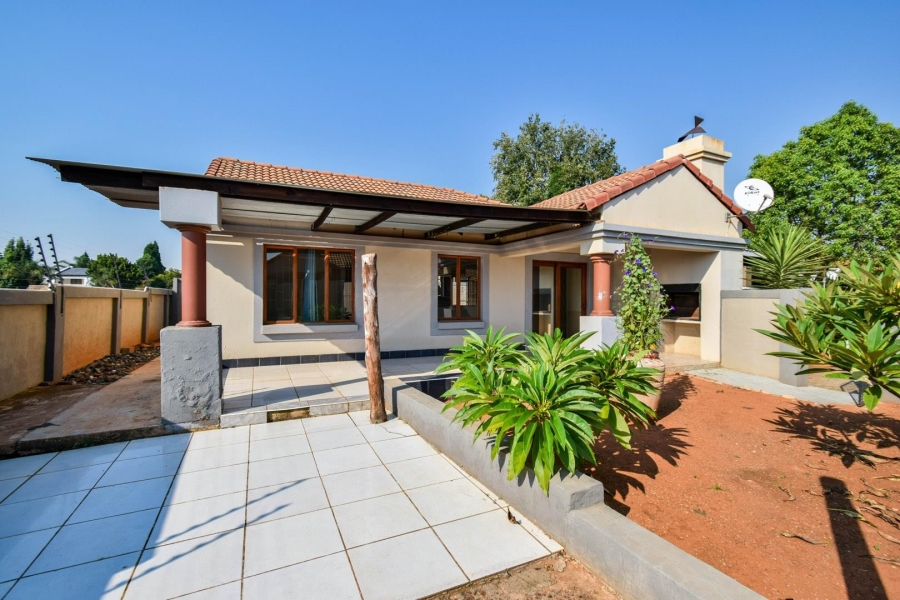 2 Bedroom Property for Sale in Willow Park Manor Gauteng