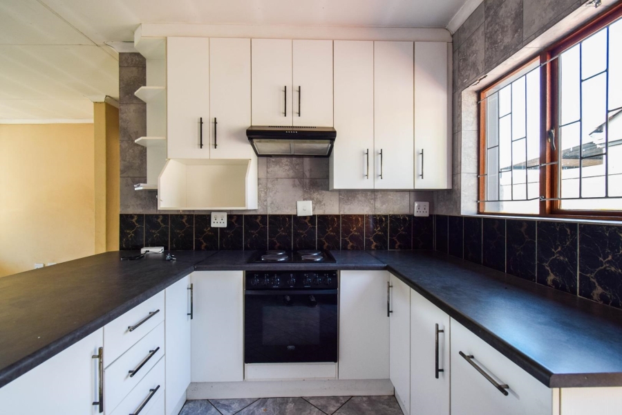 2 Bedroom Property for Sale in Willow Park Manor Gauteng