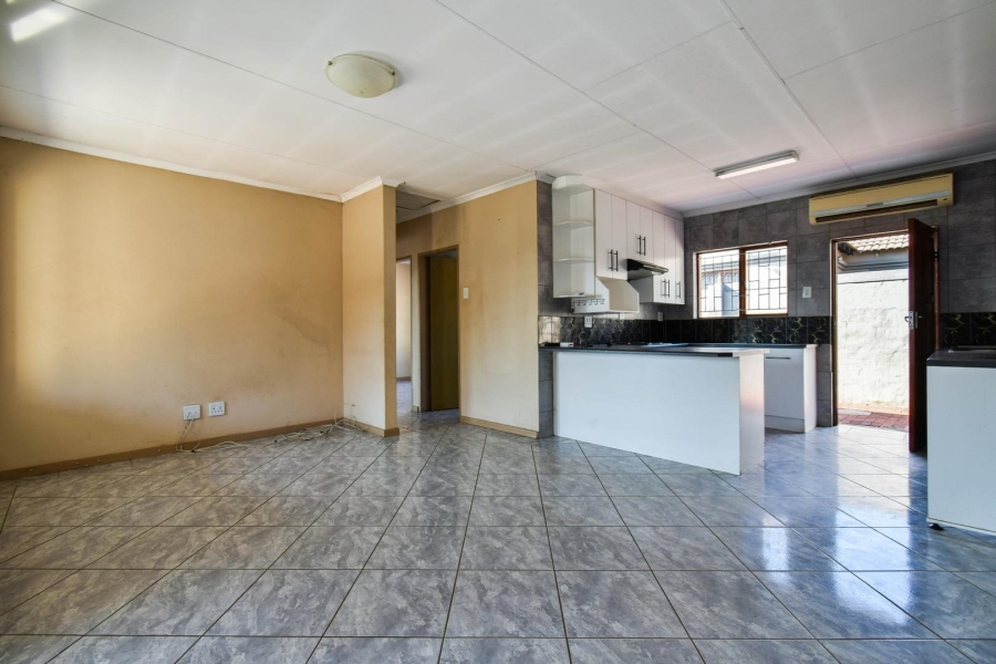 2 Bedroom Property for Sale in Willow Park Manor Gauteng
