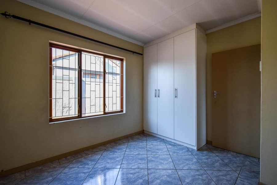2 Bedroom Property for Sale in Willow Park Manor Gauteng