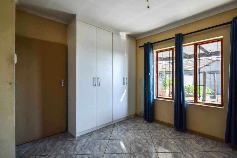 2 Bedroom Property for Sale in Willow Park Manor Gauteng