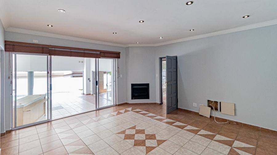 To Let 5 Bedroom Property for Rent in Dainfern Golf Estate Gauteng