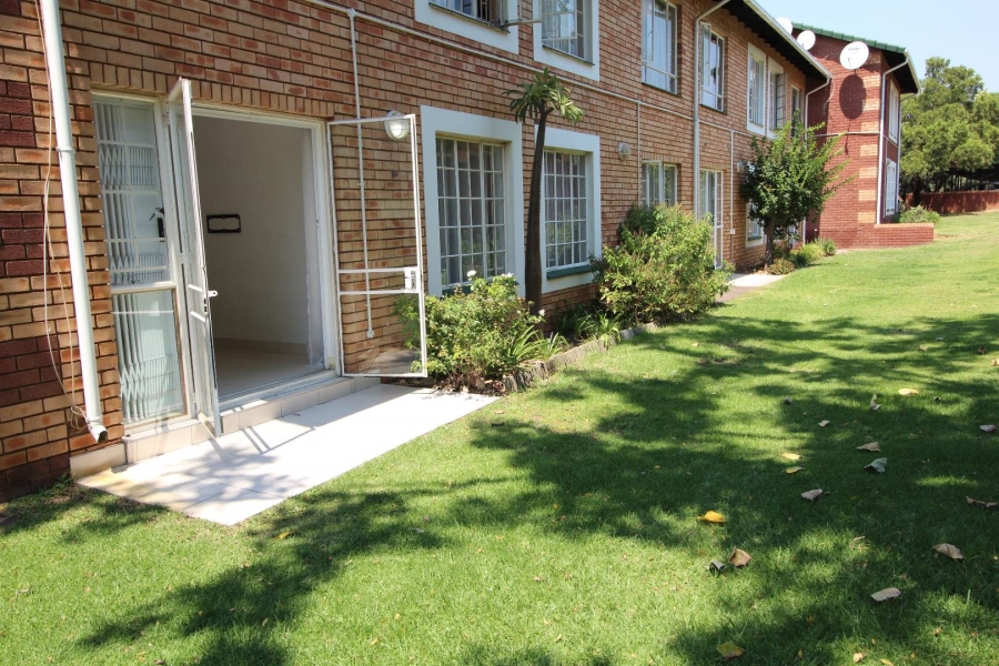 2 Bedroom Property for Sale in Halfway Gardens Gauteng
