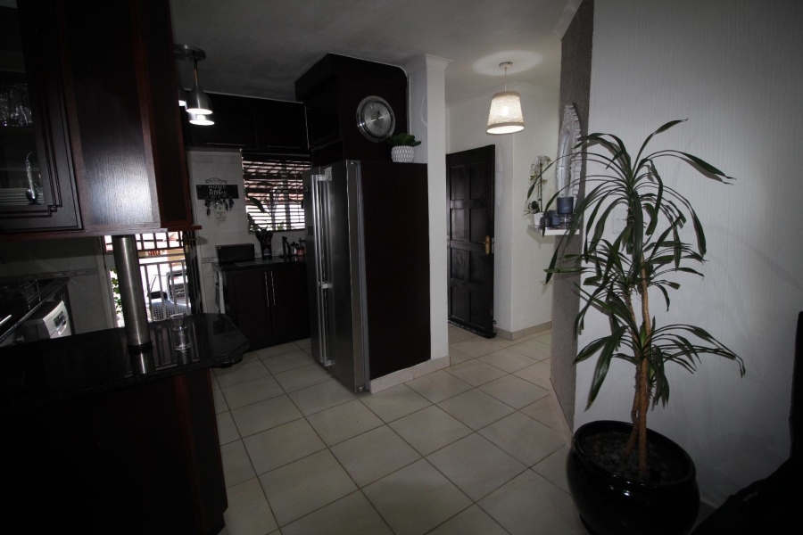 3 Bedroom Property for Sale in Halfway Gardens Gauteng