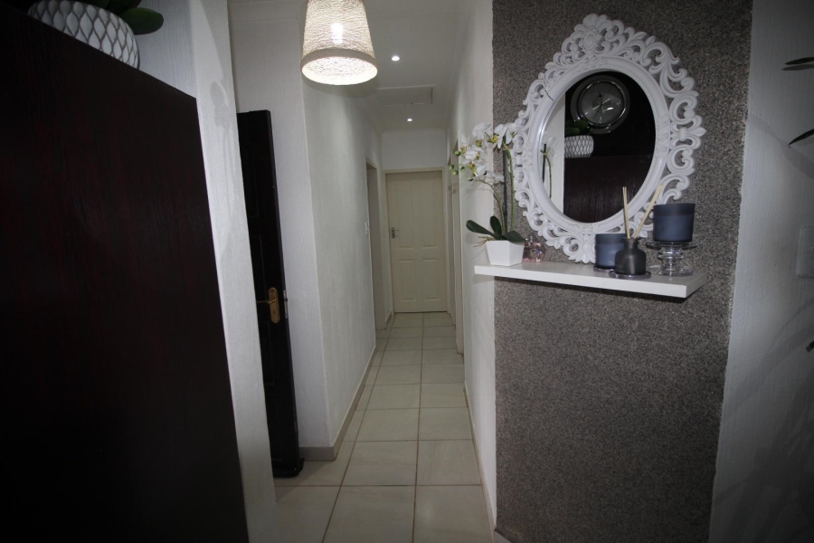 3 Bedroom Property for Sale in Halfway Gardens Gauteng