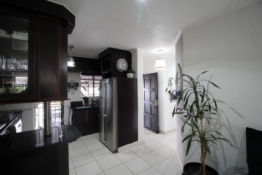 3 Bedroom Property for Sale in Halfway Gardens Gauteng