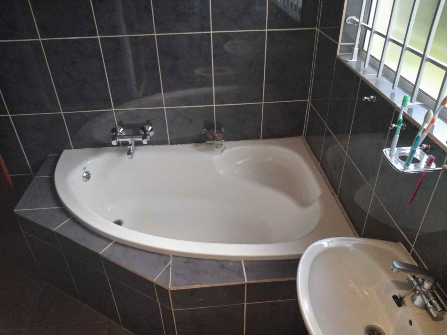 4 Bedroom Property for Sale in Monument Park Gauteng