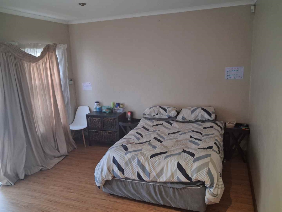 4 Bedroom Property for Sale in Monument Park Gauteng