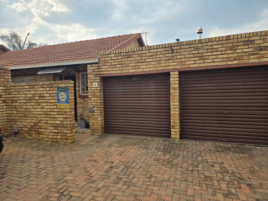3 Bedroom Property for Sale in Glen Marais Gauteng