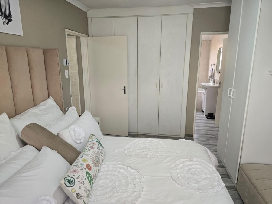 3 Bedroom Property for Sale in Glen Marais Gauteng