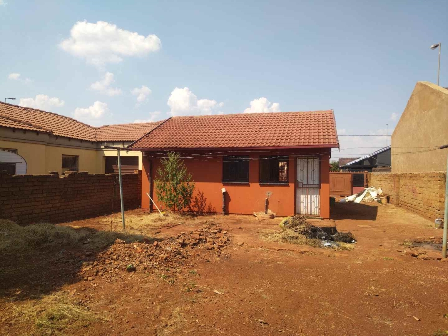 2 Bedroom Property for Sale in Soshanguve East Gauteng