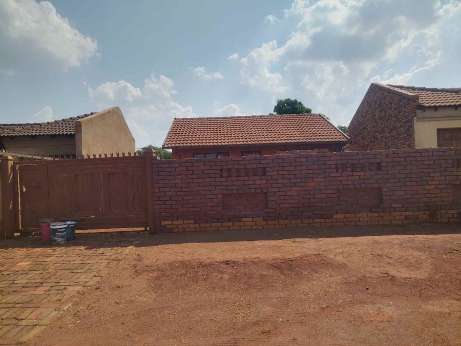 2 Bedroom Property for Sale in Soshanguve East Gauteng