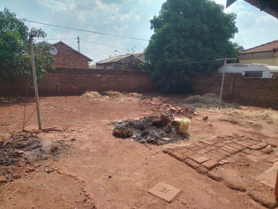 2 Bedroom Property for Sale in Soshanguve East Gauteng