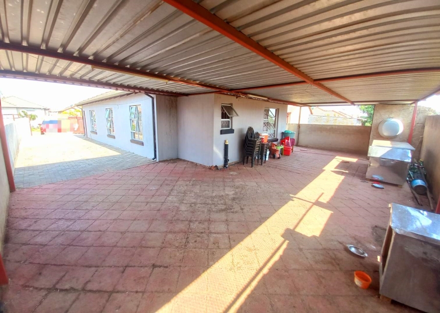 3 Bedroom Property for Sale in Soshanguve VV Gauteng