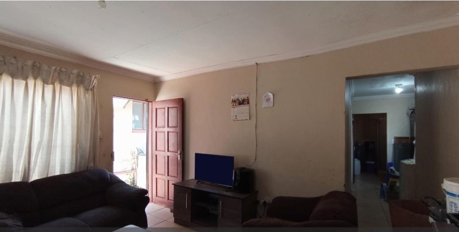 2 Bedroom Property for Sale in Kaalfontein Gauteng