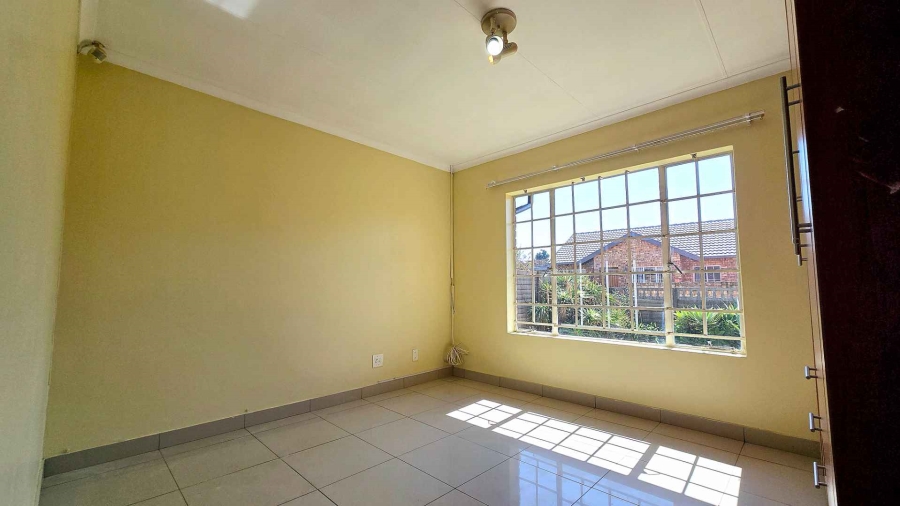 To Let 2 Bedroom Property for Rent in Doornpoort Gauteng