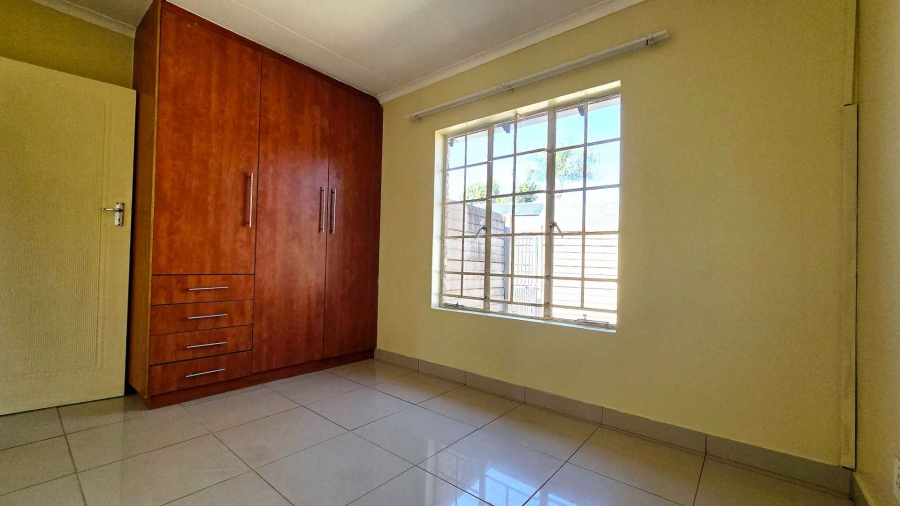To Let 2 Bedroom Property for Rent in Doornpoort Gauteng