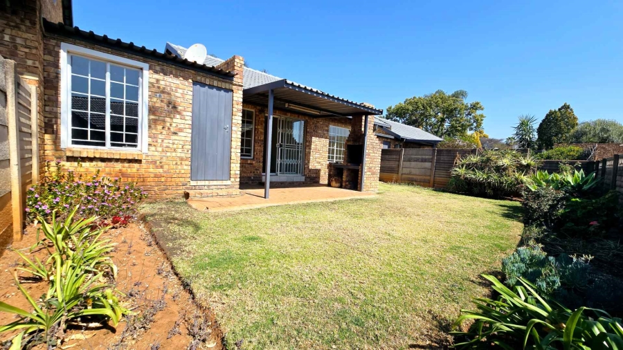 To Let 2 Bedroom Property for Rent in Doornpoort Gauteng