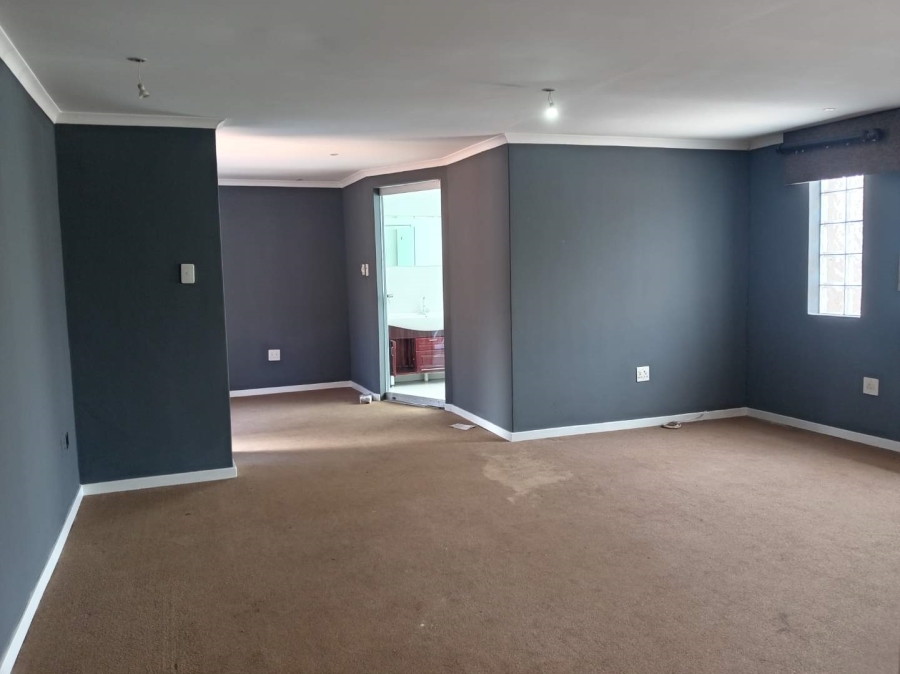 To Let 3 Bedroom Property for Rent in Cyrildene Gauteng