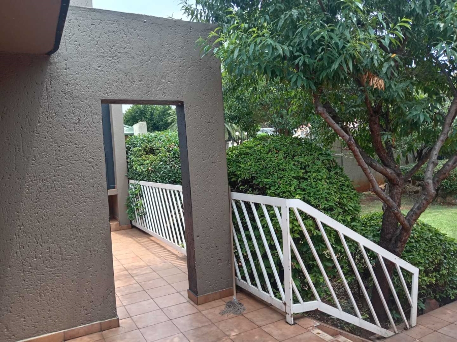 To Let 3 Bedroom Property for Rent in Cyrildene Gauteng
