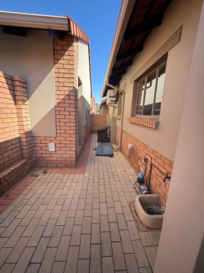 2 Bedroom Property for Sale in Mooikloof Ridge Gauteng