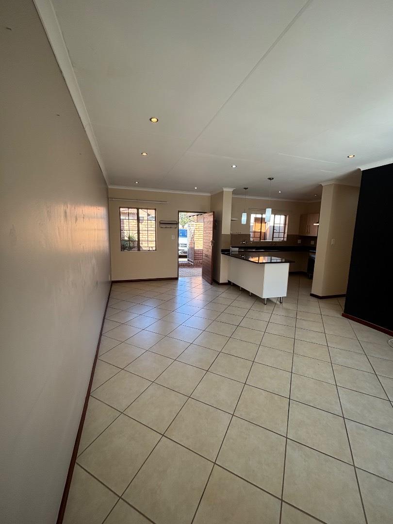 2 Bedroom Property for Sale in Mooikloof Ridge Gauteng