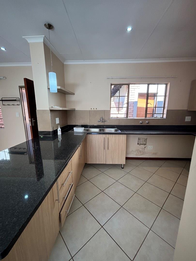 2 Bedroom Property for Sale in Mooikloof Ridge Gauteng