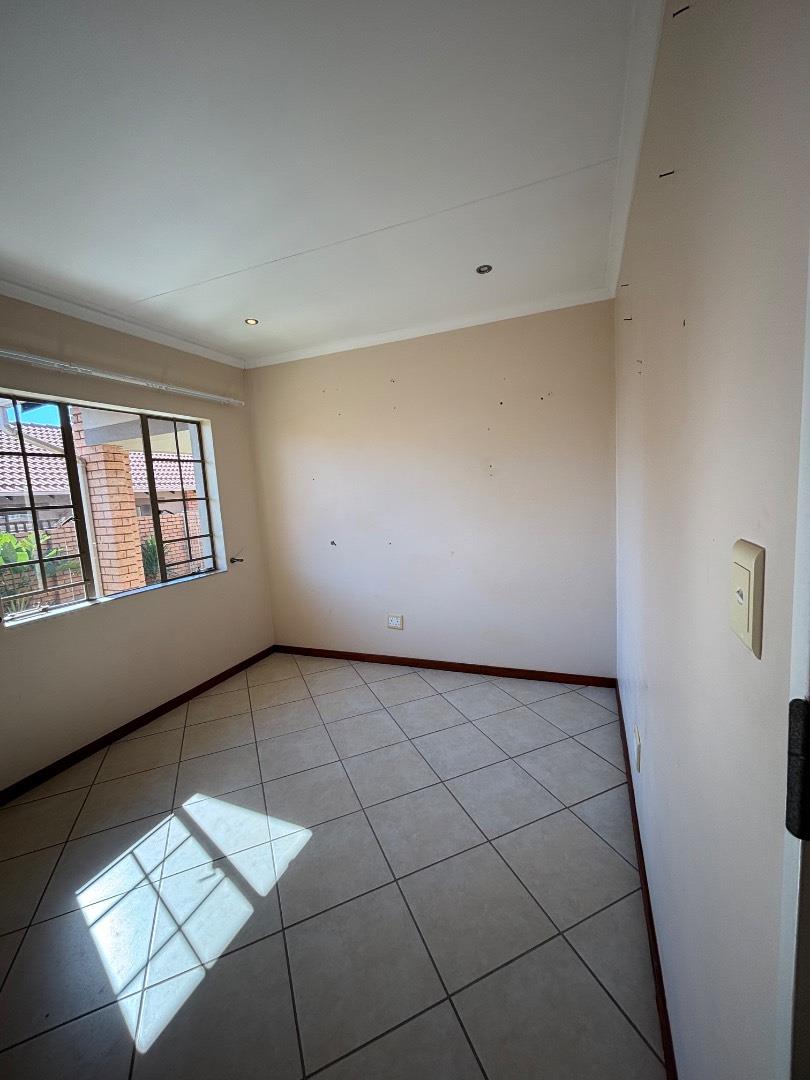 2 Bedroom Property for Sale in Mooikloof Ridge Gauteng