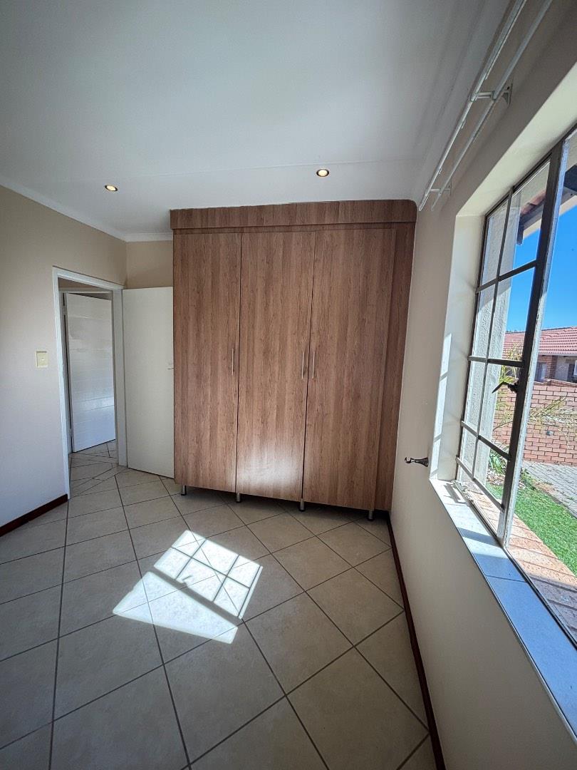 2 Bedroom Property for Sale in Mooikloof Ridge Gauteng