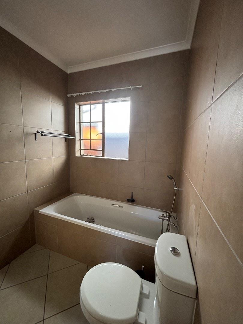 2 Bedroom Property for Sale in Mooikloof Ridge Gauteng