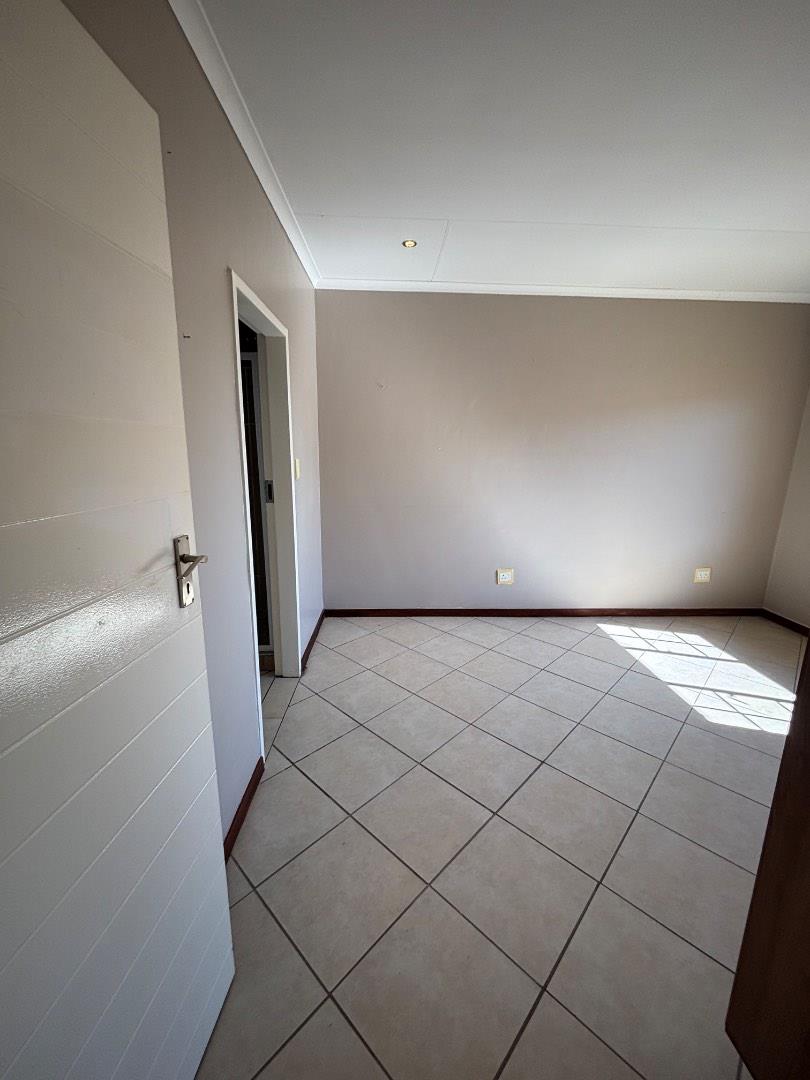 2 Bedroom Property for Sale in Mooikloof Ridge Gauteng