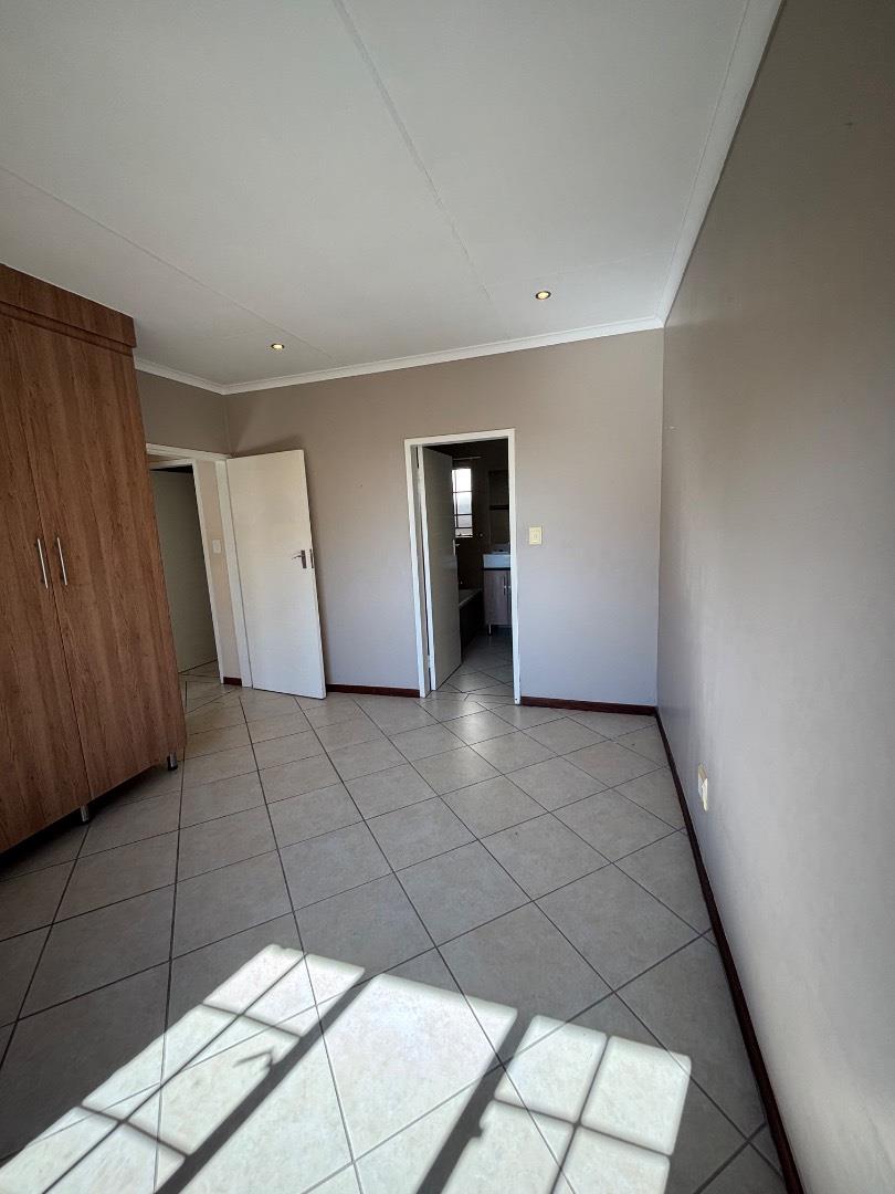 2 Bedroom Property for Sale in Mooikloof Ridge Gauteng
