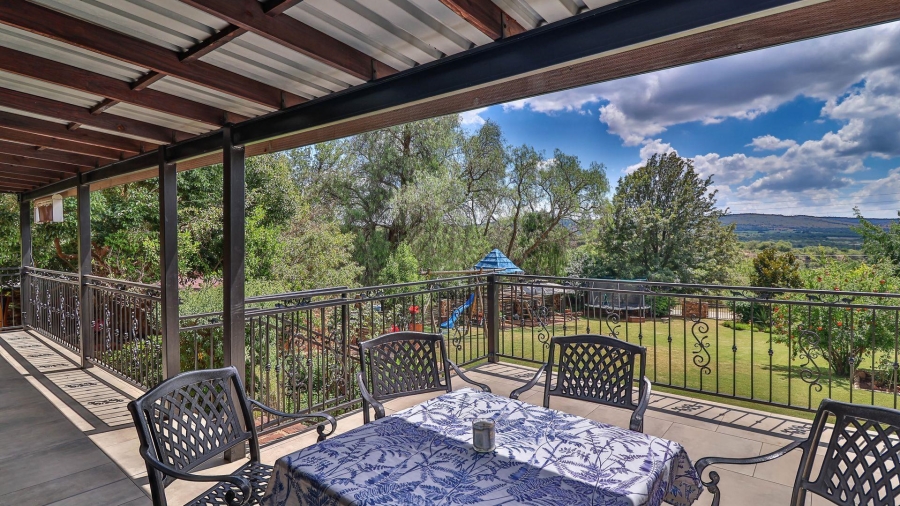 4 Bedroom Property for Sale in Vaaloewer Gauteng