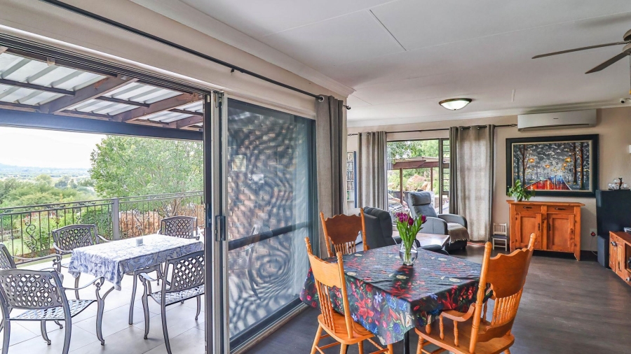 4 Bedroom Property for Sale in Vaaloewer Gauteng