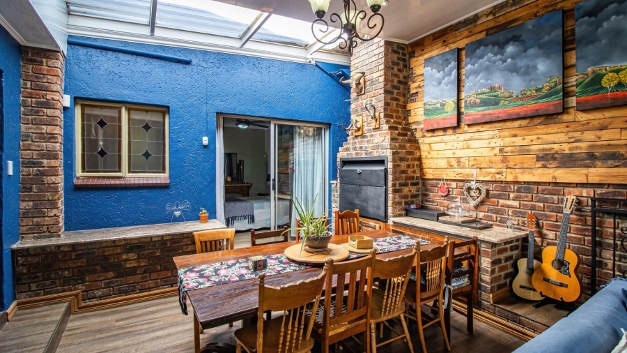 4 Bedroom Property for Sale in Vaaloewer Gauteng