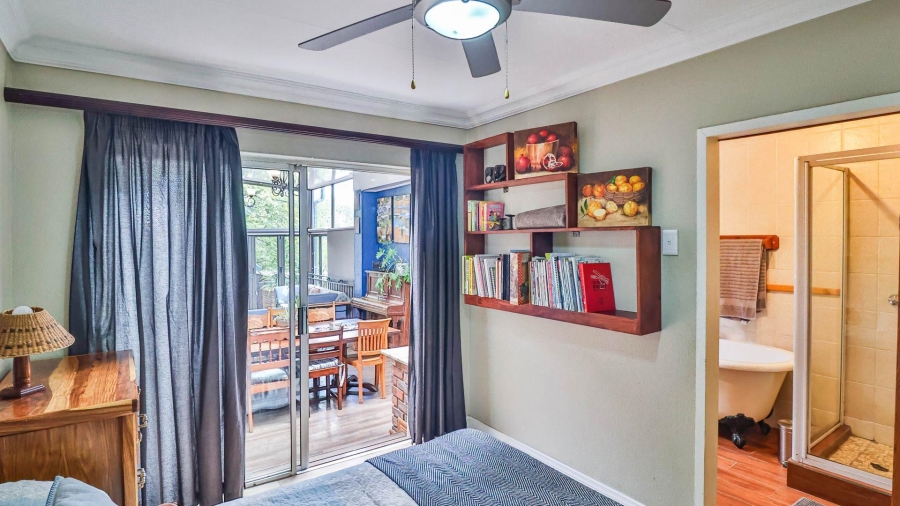 4 Bedroom Property for Sale in Vaaloewer Gauteng