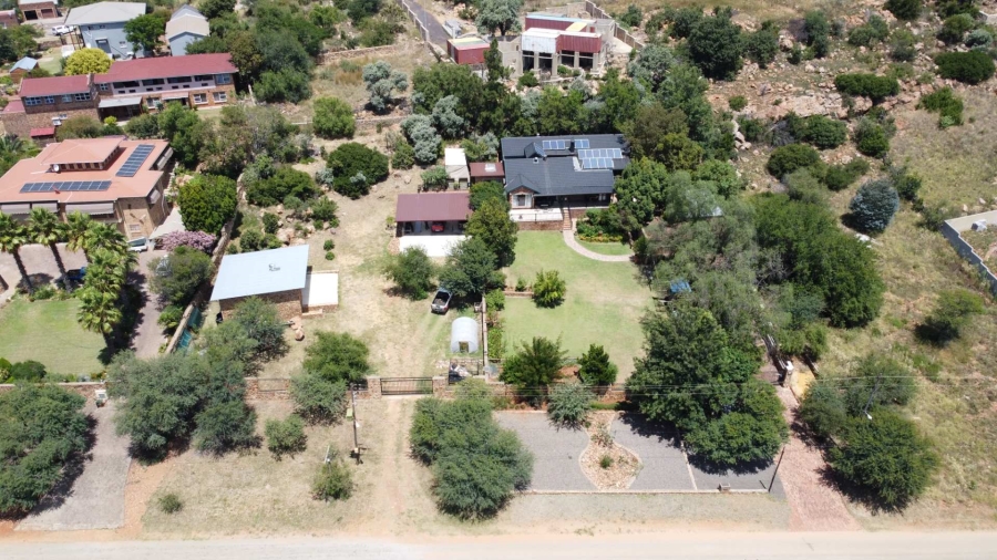 4 Bedroom Property for Sale in Vaaloewer Gauteng