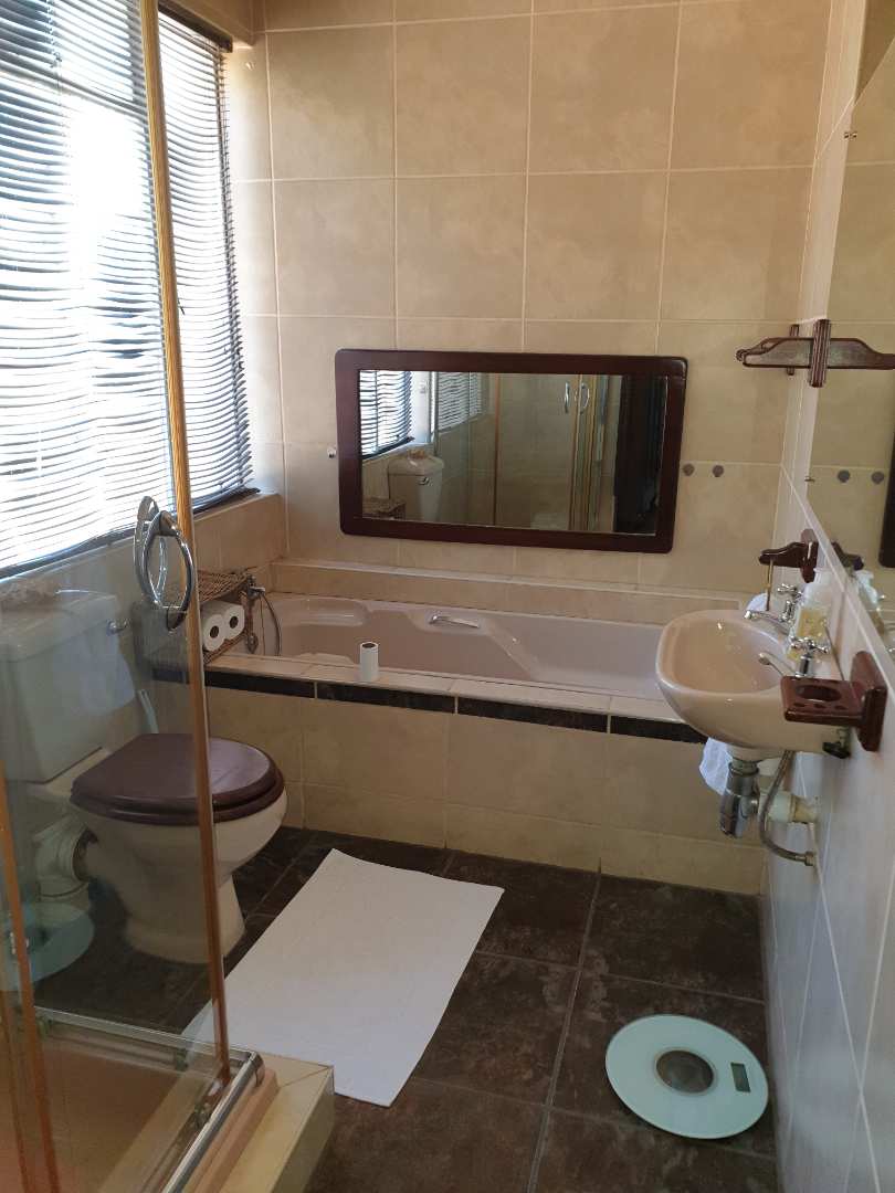 3 Bedroom Property for Sale in Selection Park Gauteng