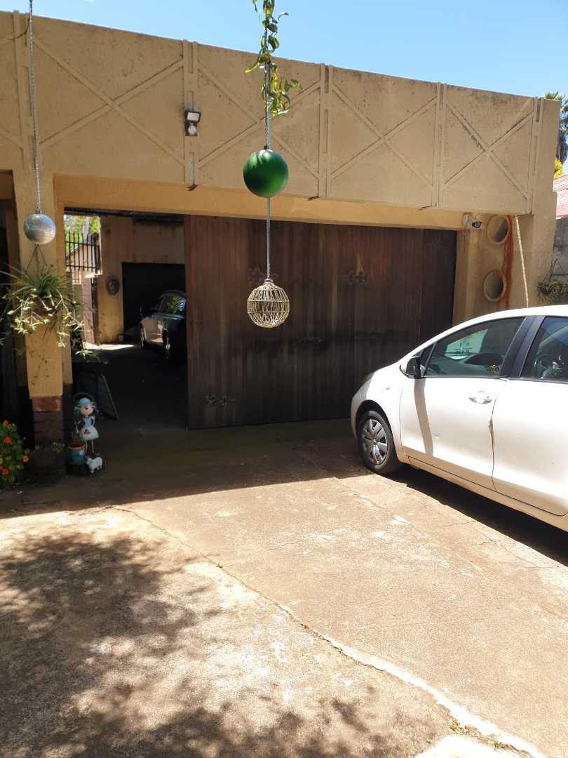 3 Bedroom Property for Sale in Selection Park Gauteng