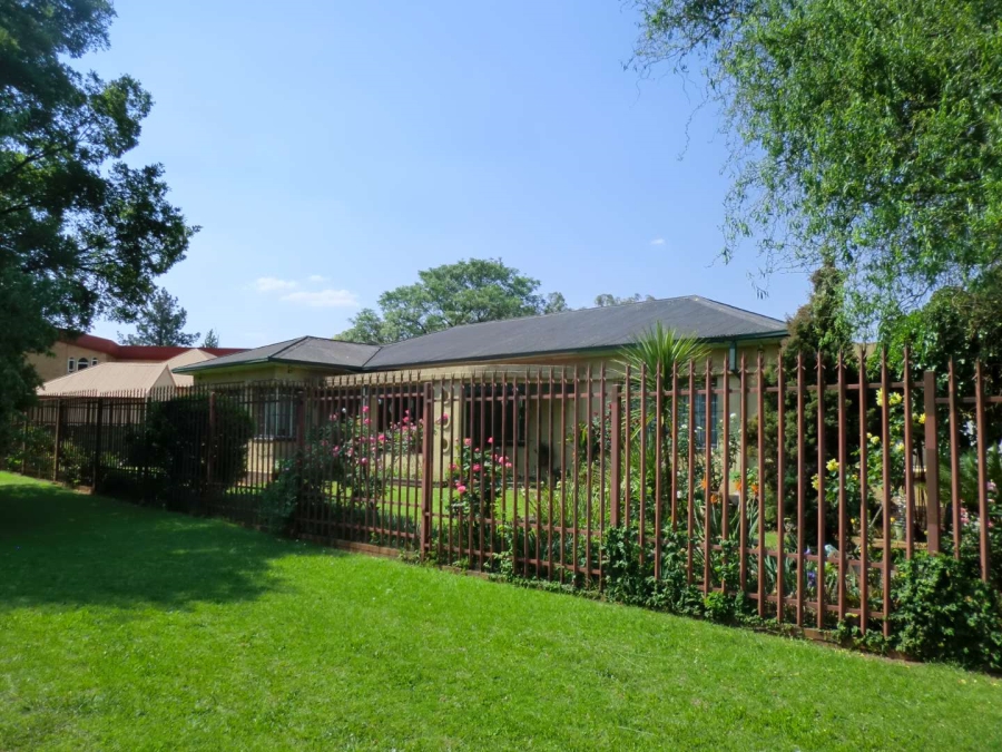 3 Bedroom Property for Sale in Selection Park Gauteng