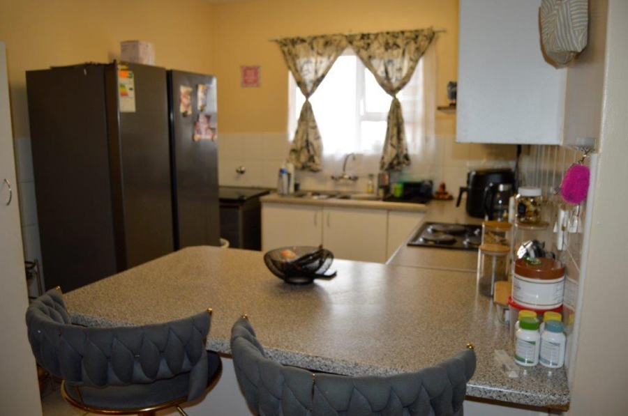 2 Bedroom Property for Sale in Birchleigh Gauteng