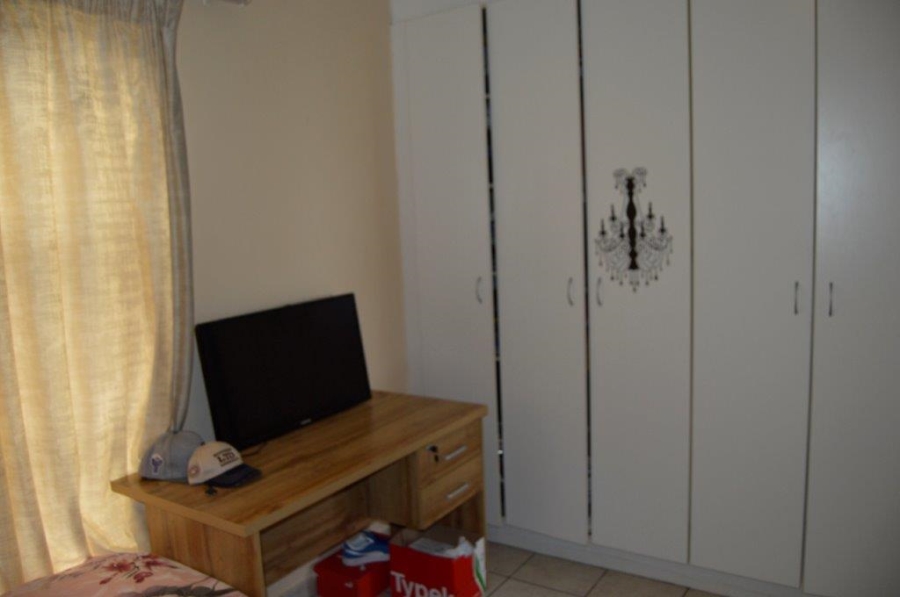 2 Bedroom Property for Sale in Birchleigh Gauteng