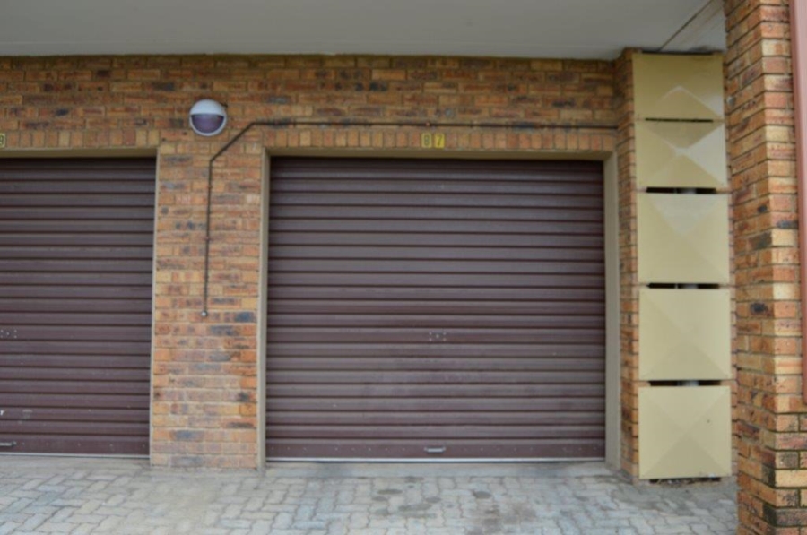 2 Bedroom Property for Sale in Birchleigh Gauteng