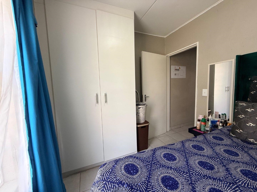 2 Bedroom Property for Sale in Wilgeheuwel Gauteng