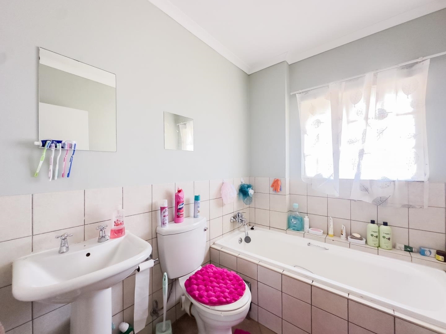 2 Bedroom Property for Sale in Kempton Park Gauteng