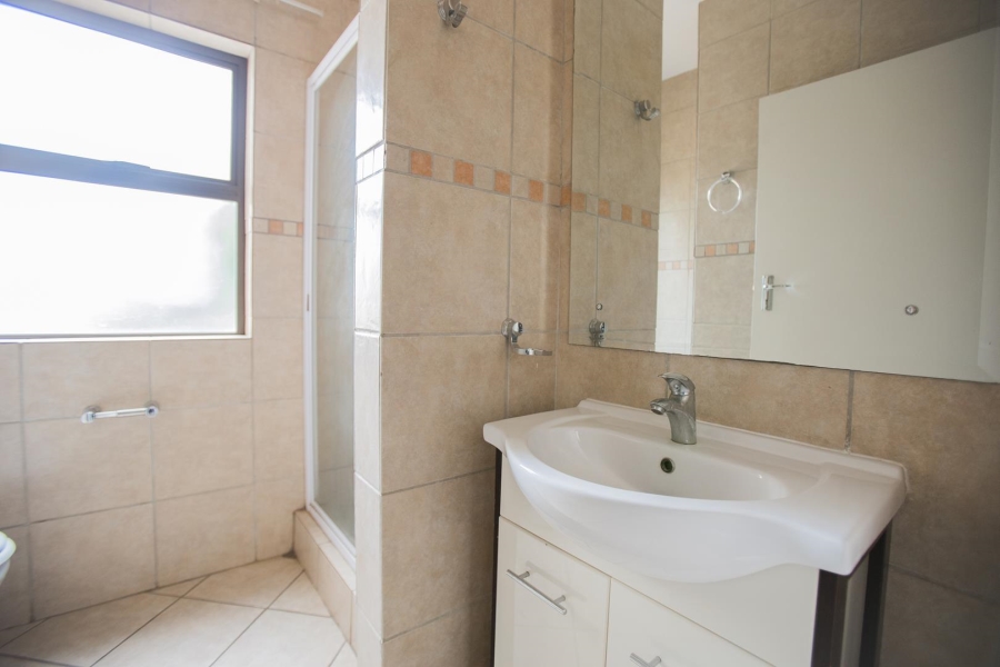 1 Bedroom Property for Sale in Oukraal Estate Gauteng