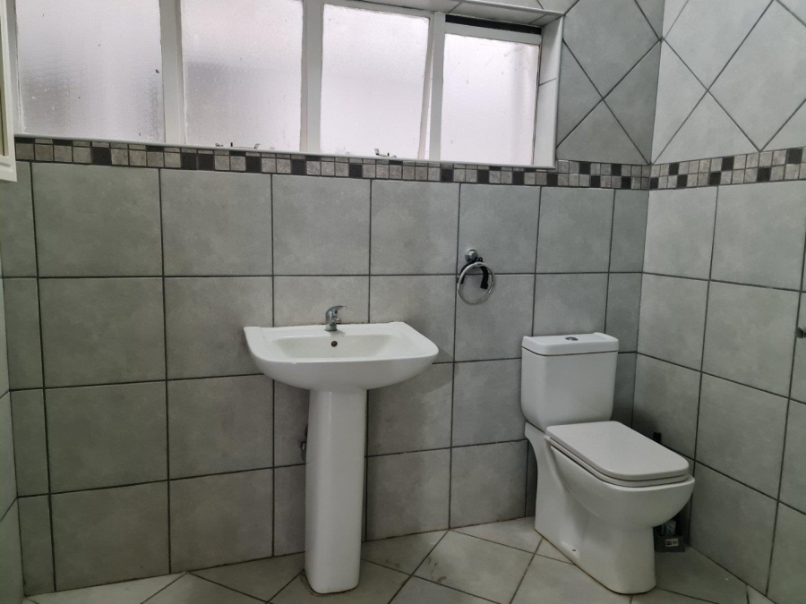 To Let 0 Bedroom Property for Rent in Killarney Gauteng