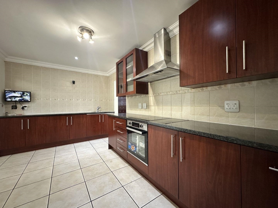 To Let 4 Bedroom Property for Rent in Sunset Acres Gauteng